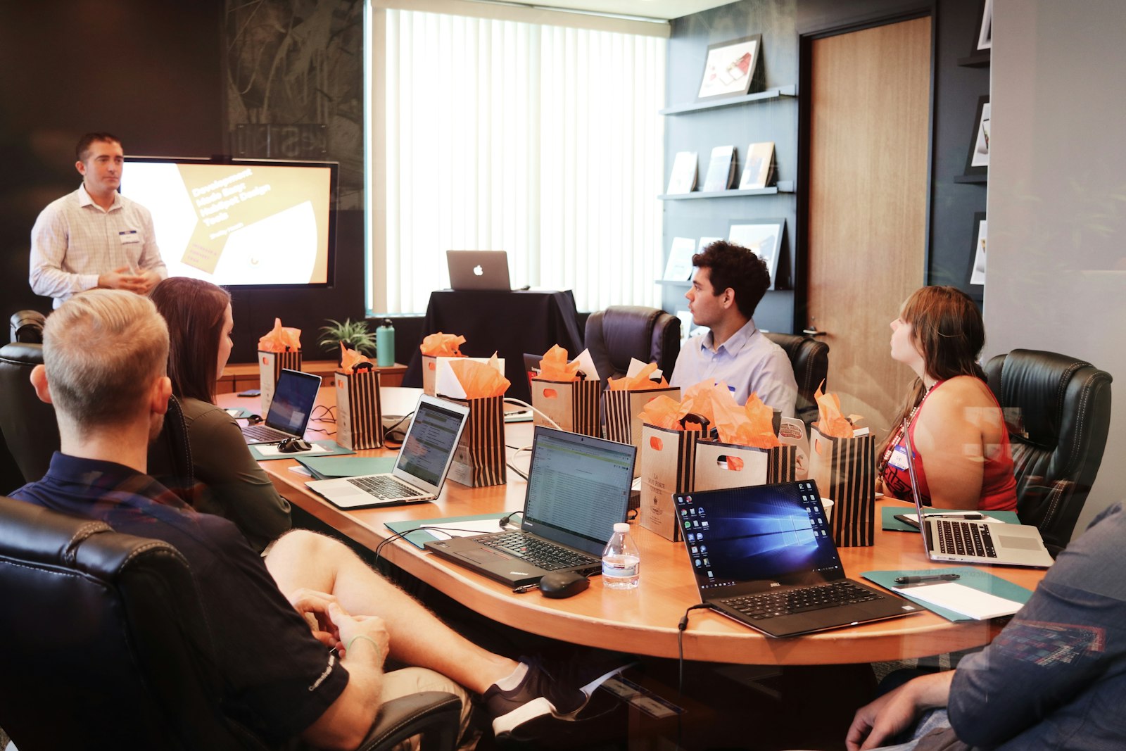 Team, das zusammen arbeitet